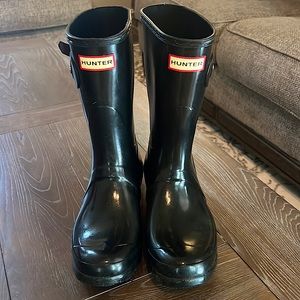 Black Hunter Boots size 9..good condition